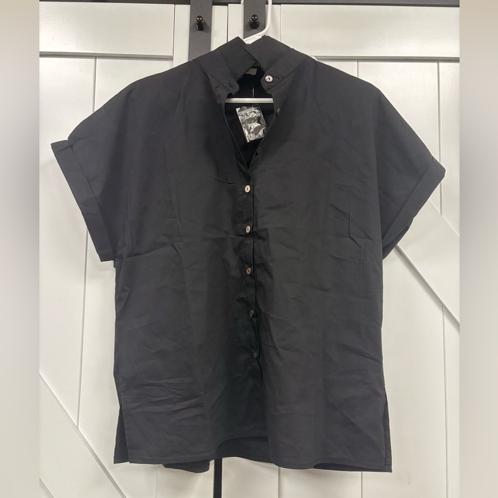 Olivaceous Black Button‎ Up
